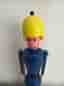 Träfigur soldat blå och gul Brio