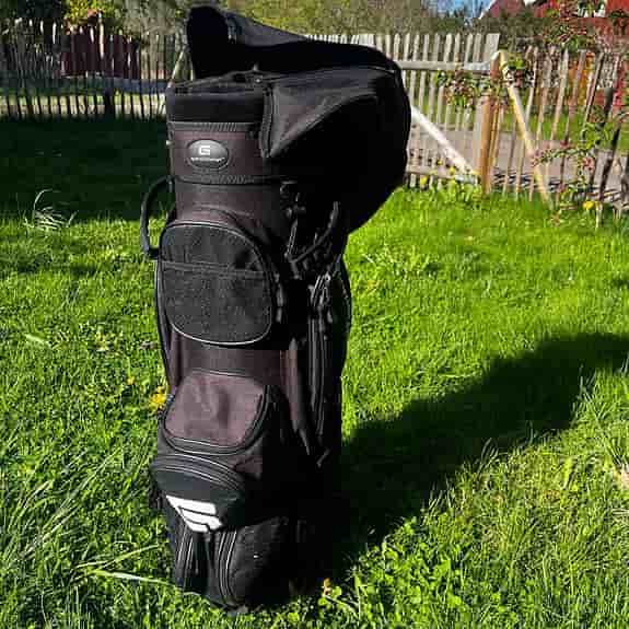 Golf Challenge golfbag i fint skick + 3 klubbor