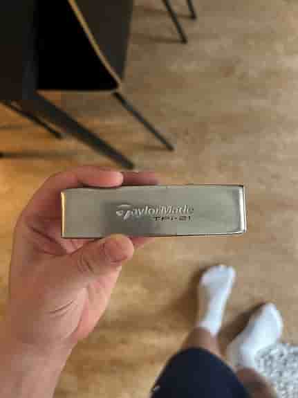 TaylorMade TPI-21 putter + Spalding wedge 52”