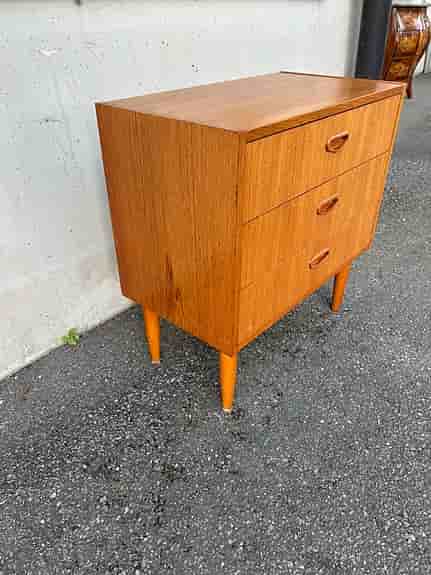 Retro teakbyrå – Bröderna Gustafssons Möbelfabrik (60-tal)