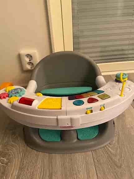 Fisher-Price babysitter med aktivitetsbord