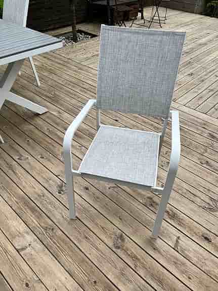 Mio Modena utegrupp – bord + 6 stolar + dynor, mycket fint skick!