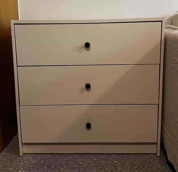 Byrå från ikea