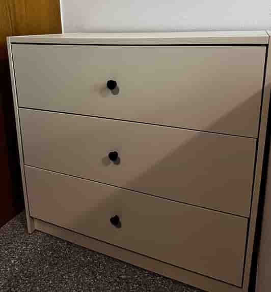 Byrå från ikea