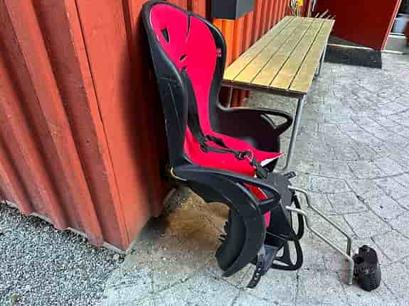 Hamax cykelsits röd/svart