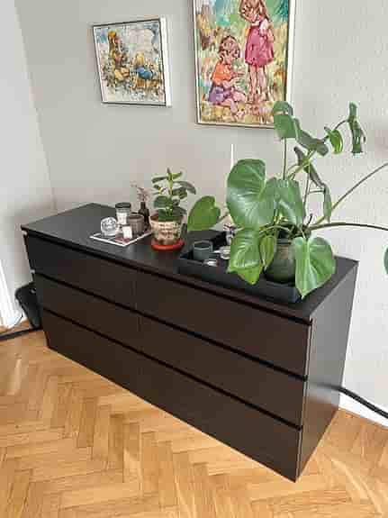 IKEA MALM byrå svart