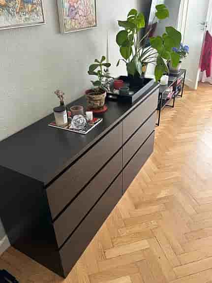 IKEA MALM byrå svart