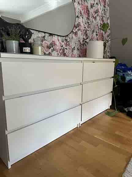 Ikea byråar + glasskiva