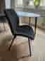 Matgrupp med 4 venture design-stolar
