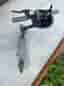 Svart elsparkcykel