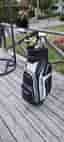 Golfbag för vagn med diverse herrklubbor