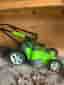 Greenworks gräsklippare batteridriven grön