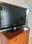 Philips 32" LCD-TV med fjärrkontroll – perfekt till retro-gaming!