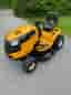 Cub Cadet LT2 åkgräsklippare gul