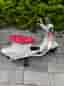 Vespa elektrisk leksaksscooter vit/röd för barn