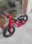 Specialized Boy's Hotwalk - balanscykel 12" röd