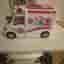 Barbie ambulans lekbil rosa/vit