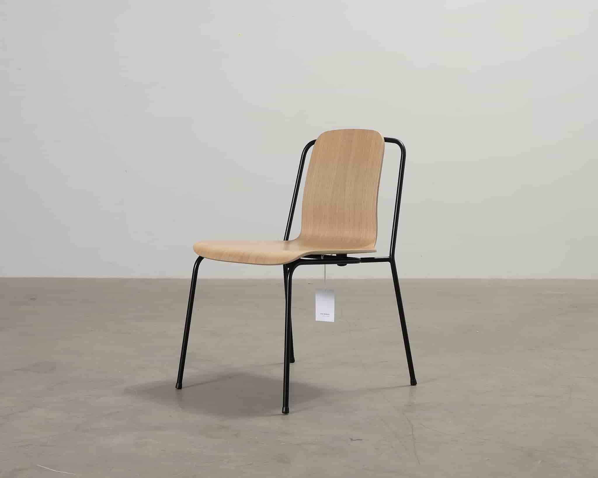 Normann Copenhagen Studio stol vit