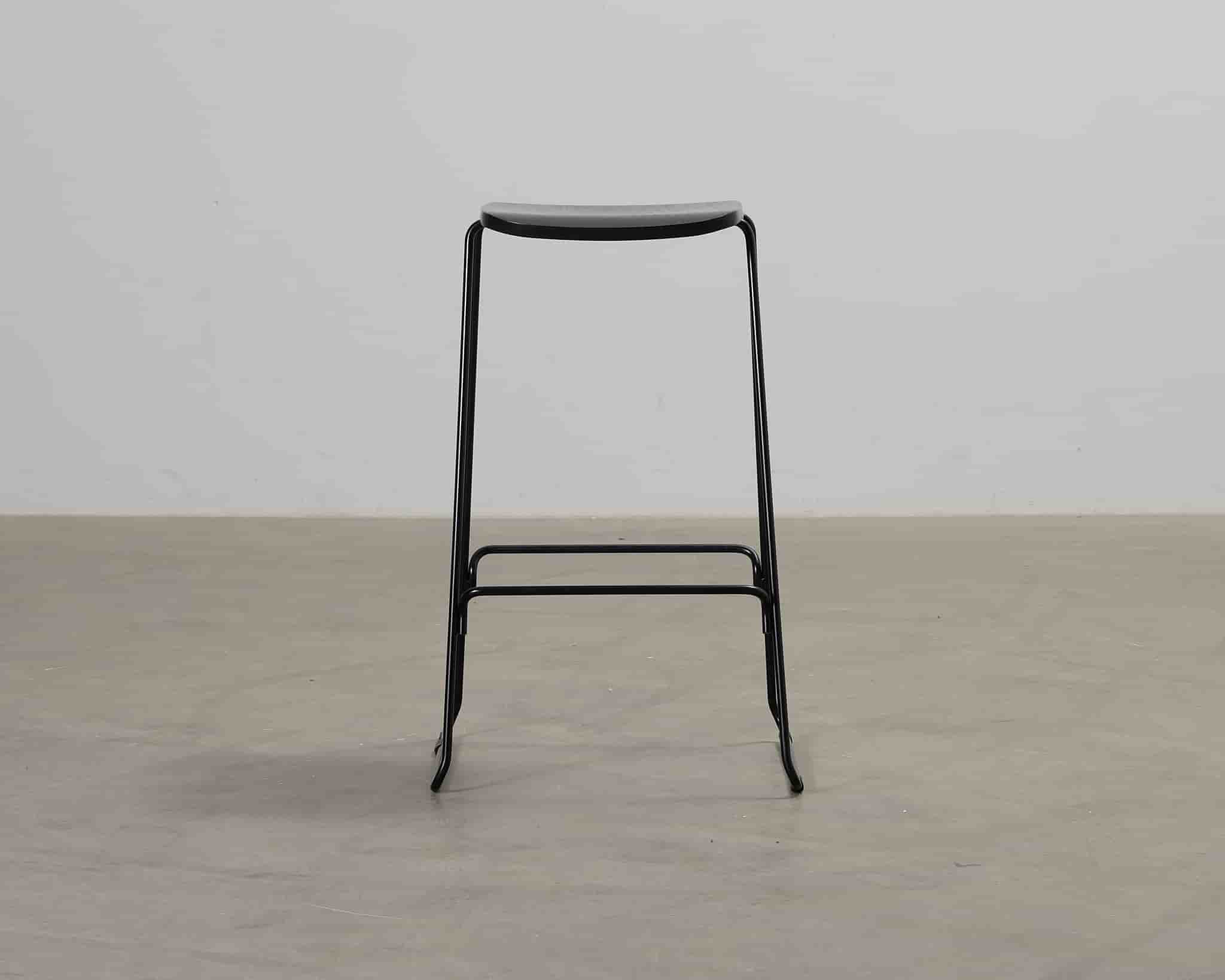 Normann Copenhagen Just barstol 75 cm svart