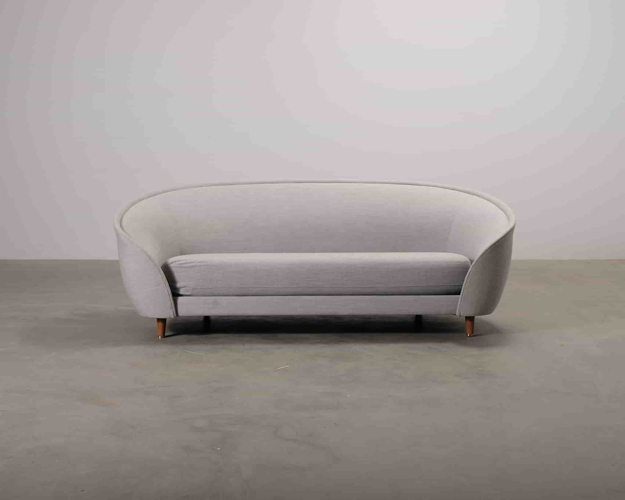 GUBI Revers 2,5-sits soffa grå