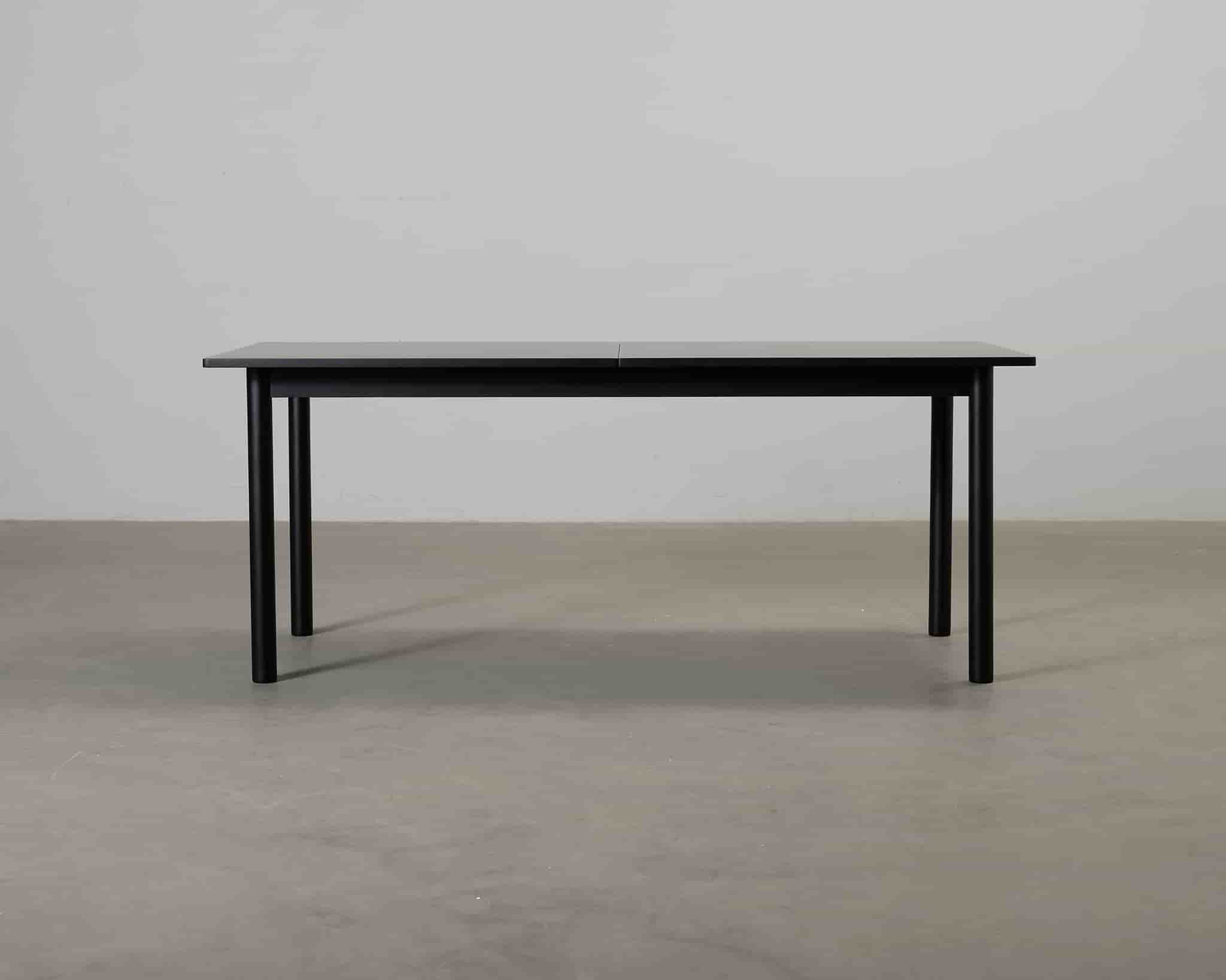 Decotique Milo förlängningsbart matbord 180-224 cm svart