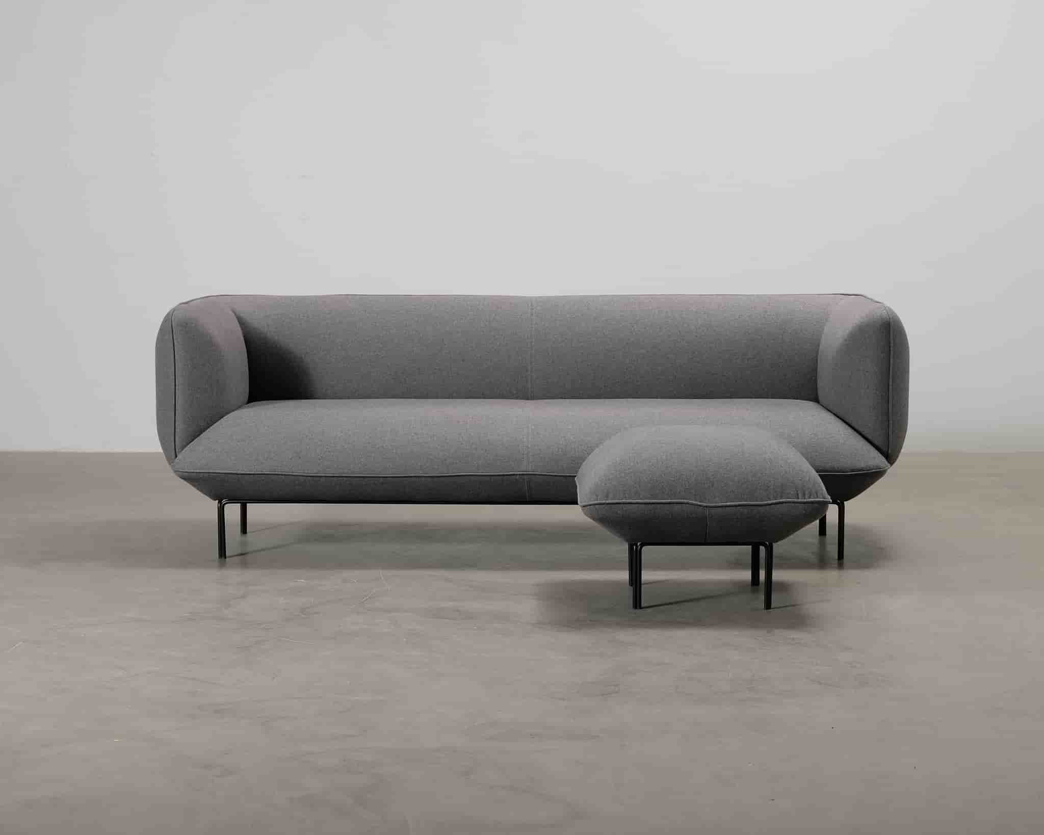 Bolia Cloud 3-sits soffa med fotpall grå