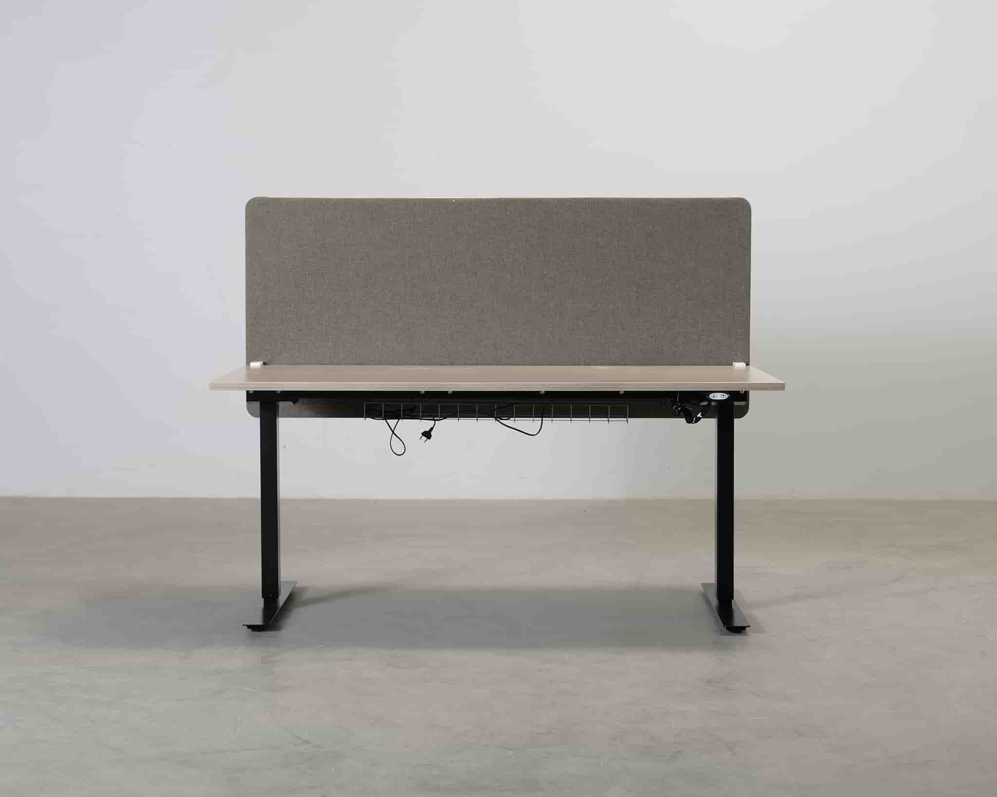 Elektriskt skrivbord med skärm 160 cm