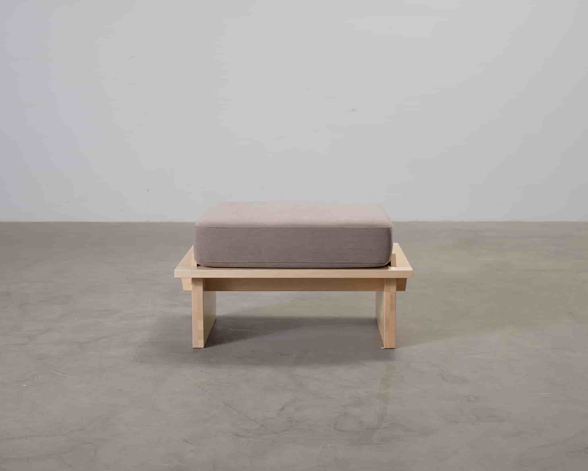 Sofacompany Wilson fotpall / soffbord beige