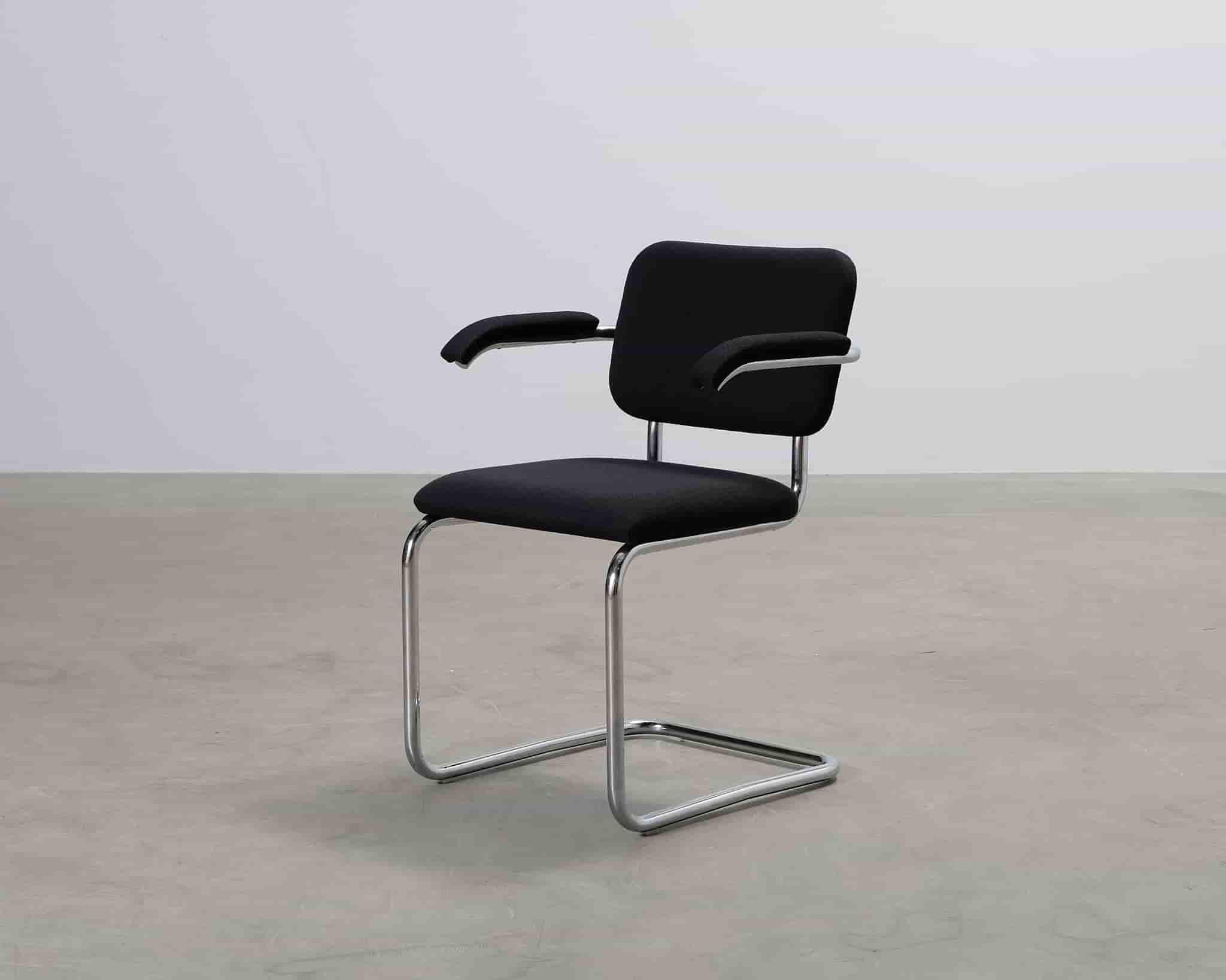 Knoll Cesca stol svart