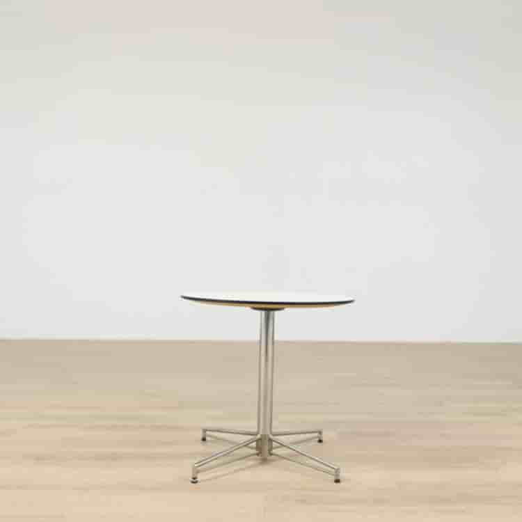 Loungebord X-bone