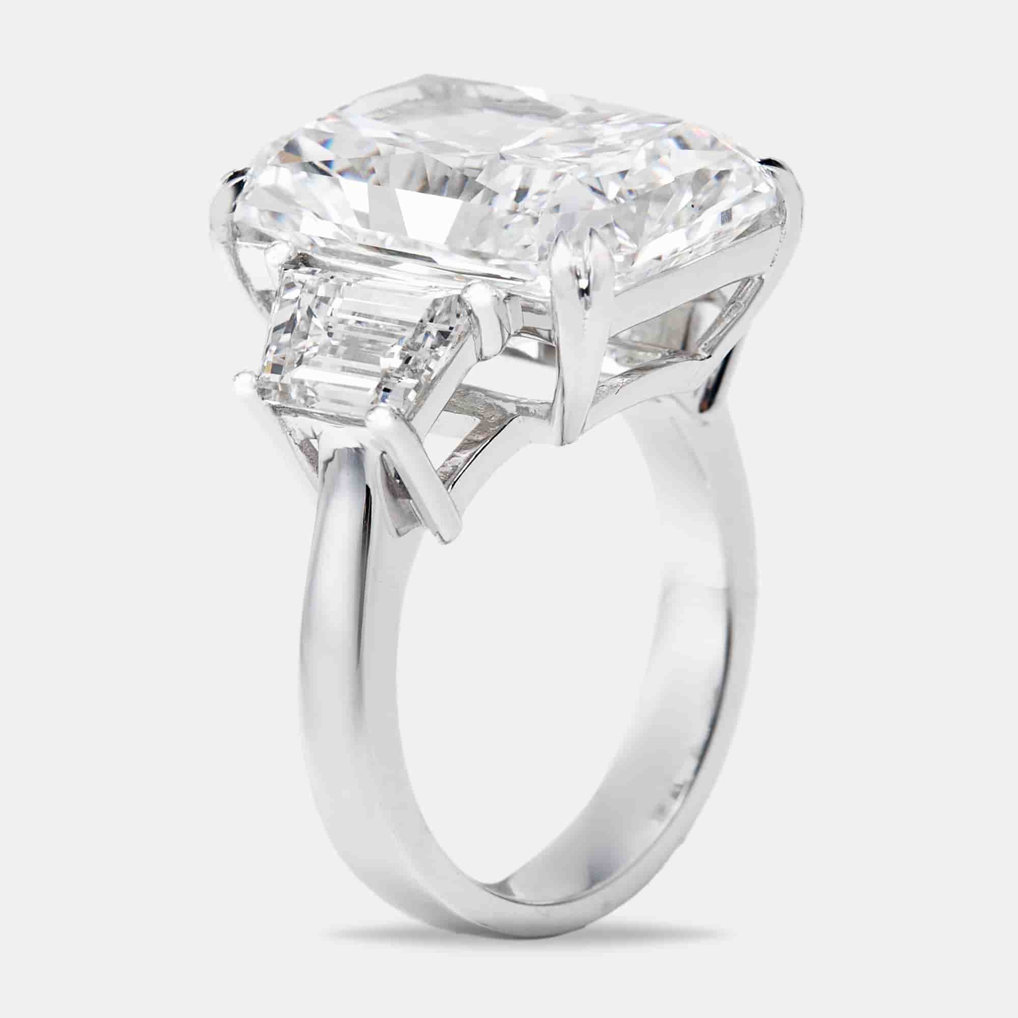 17.00 cts Radiant and Trapezoid 18k White Gold Lab Grown Diamonds Ring Size 51