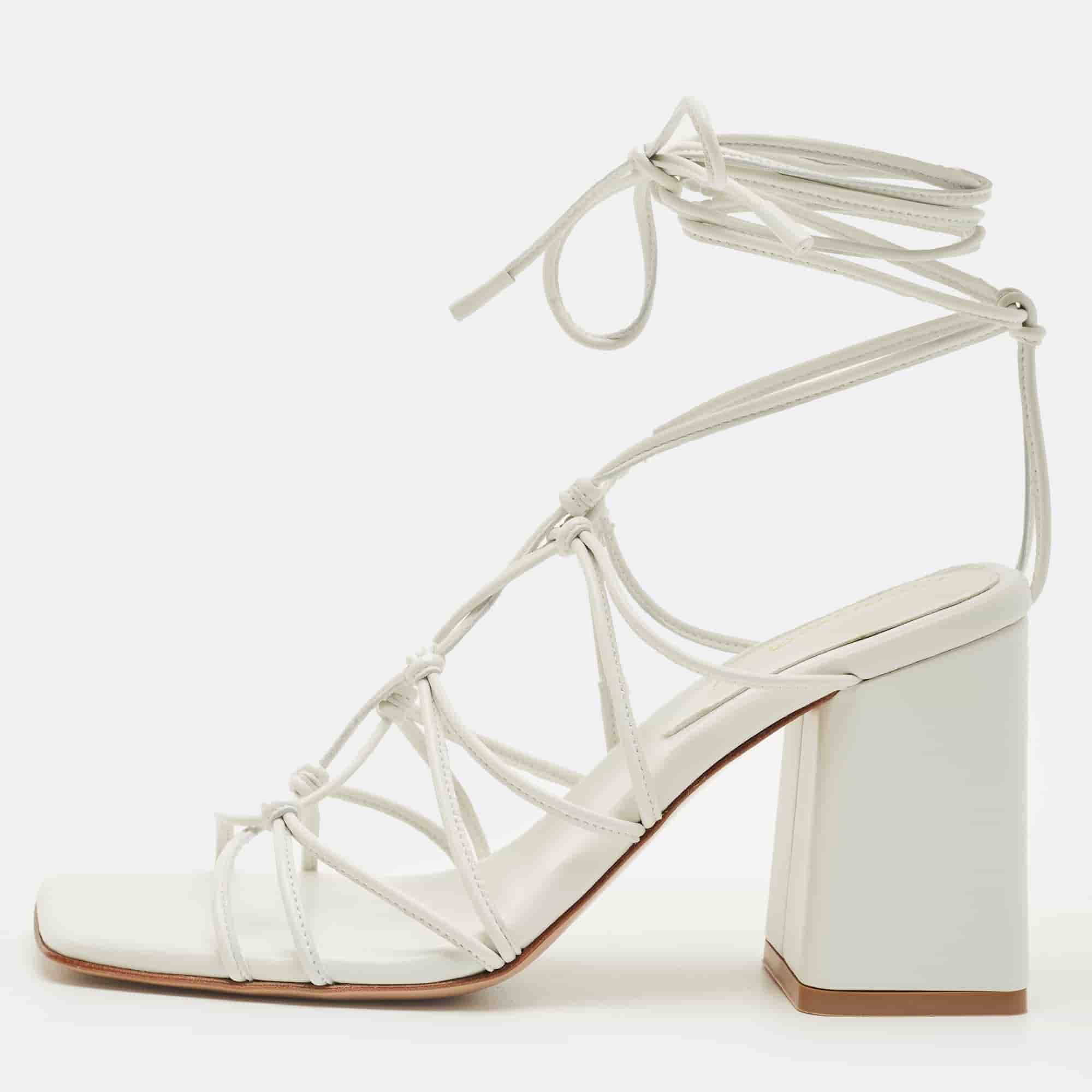 Gianvito Rossi minas Size 40.5 White Leather Ankle Strap Sandals