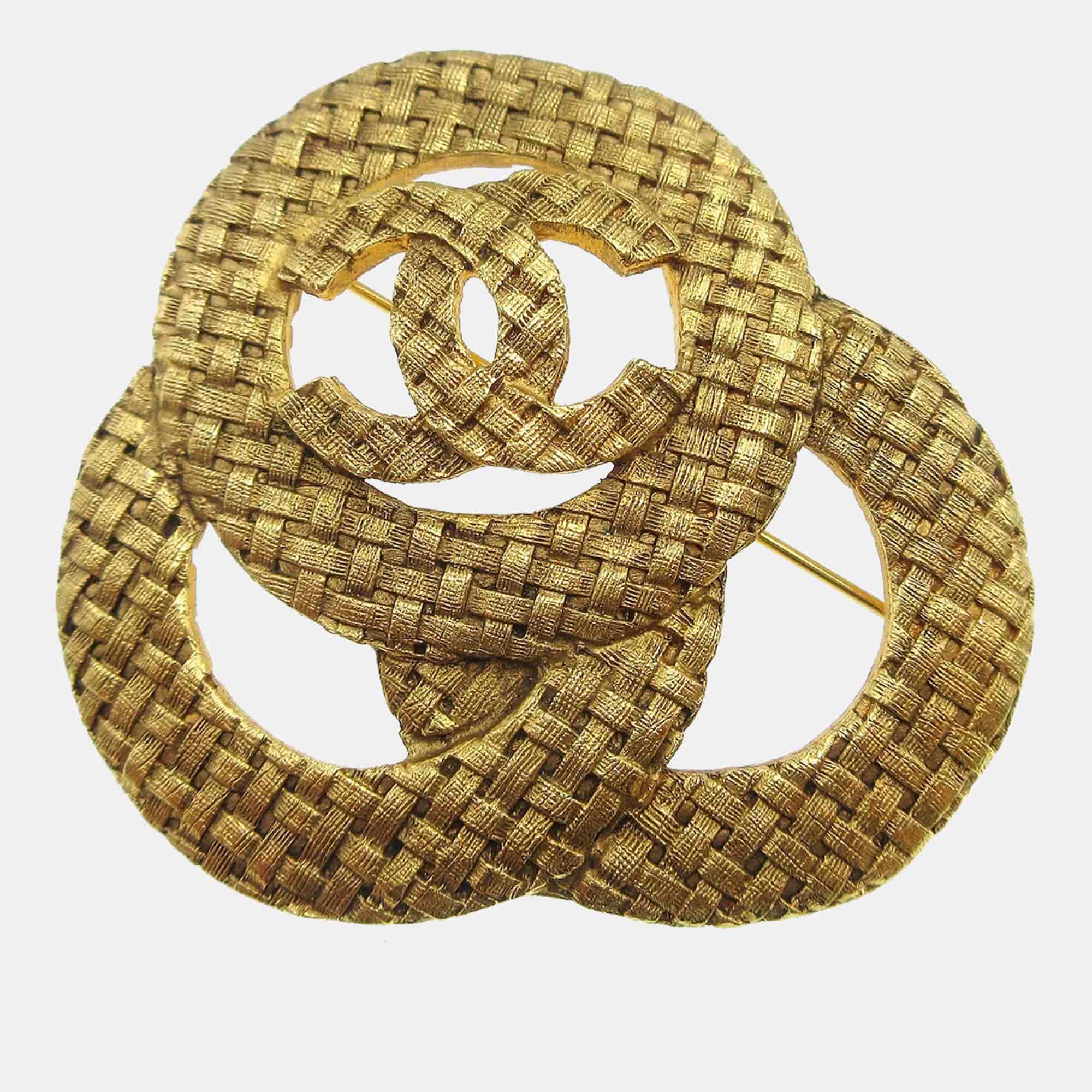 Chanel Brooch Pin Gold