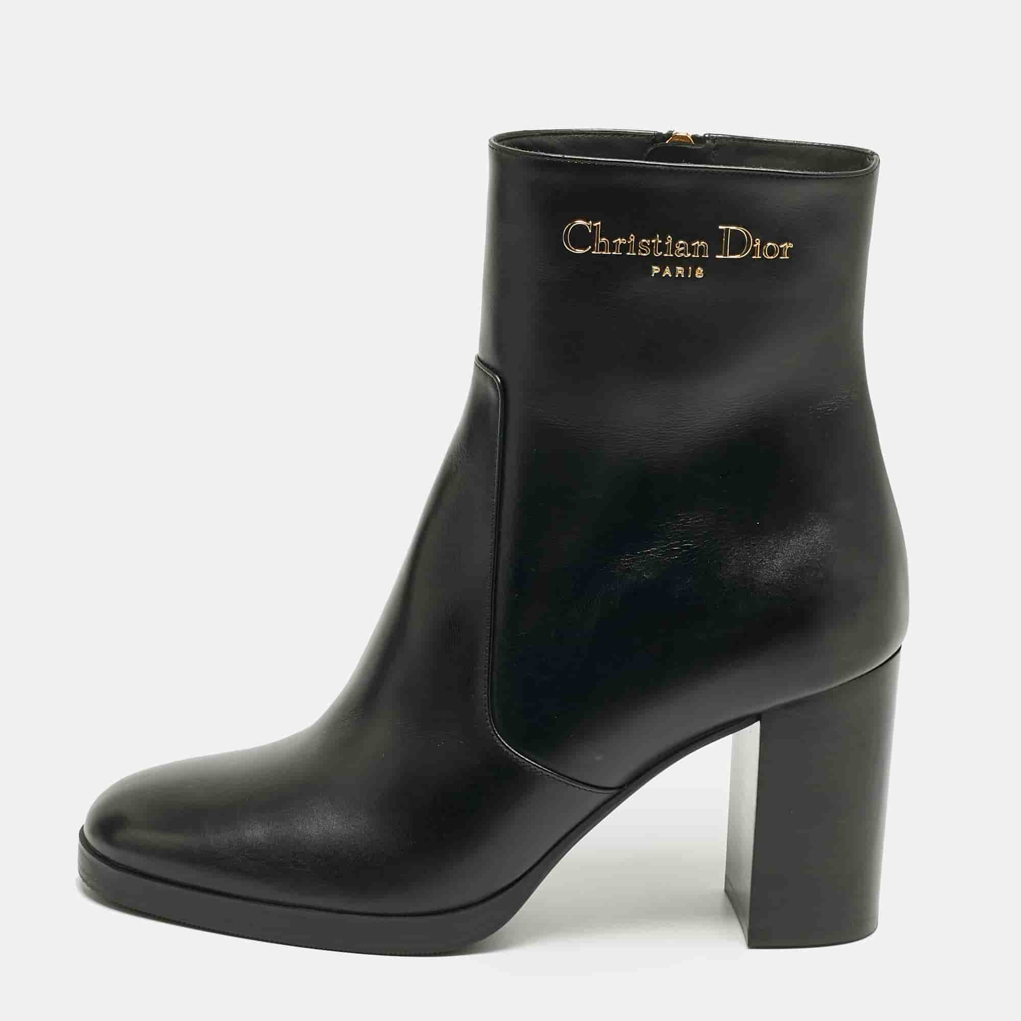 Dior Dior D-Town Size 40 Black Leather Ankle Length Boots