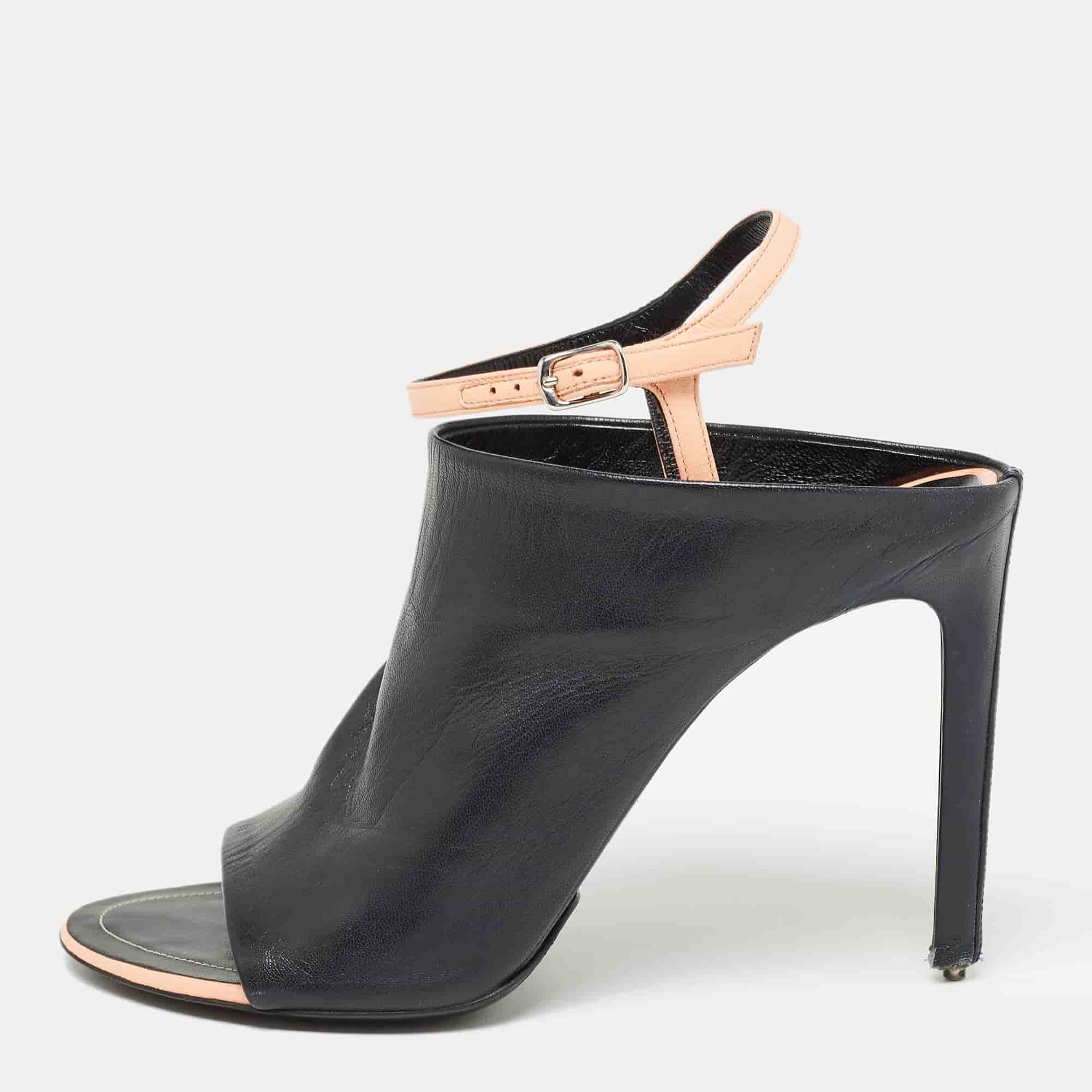 Balenciaga  Black Leather Ankle Strap Sandals Size 38