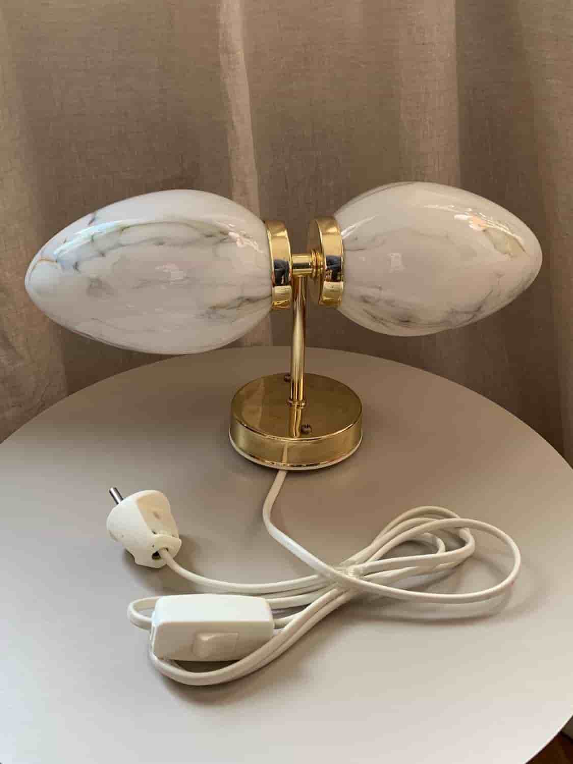 Lampa, markslöjd, marmorerat glas, bananfäste, ojordad