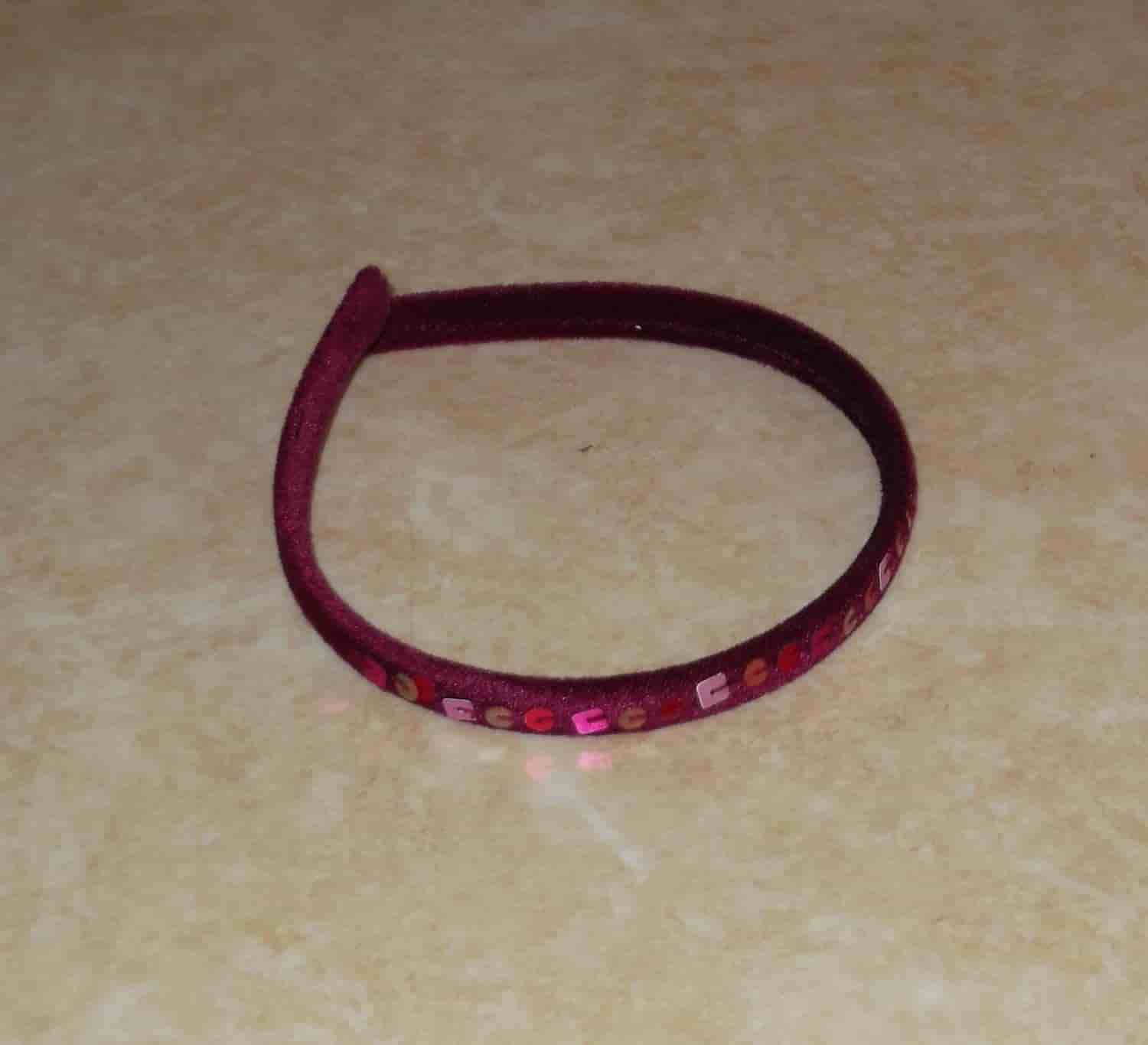 Cerise Tyg Diadem Paljetter Fint Unikt Vackert Snygg Accessoar Preppy