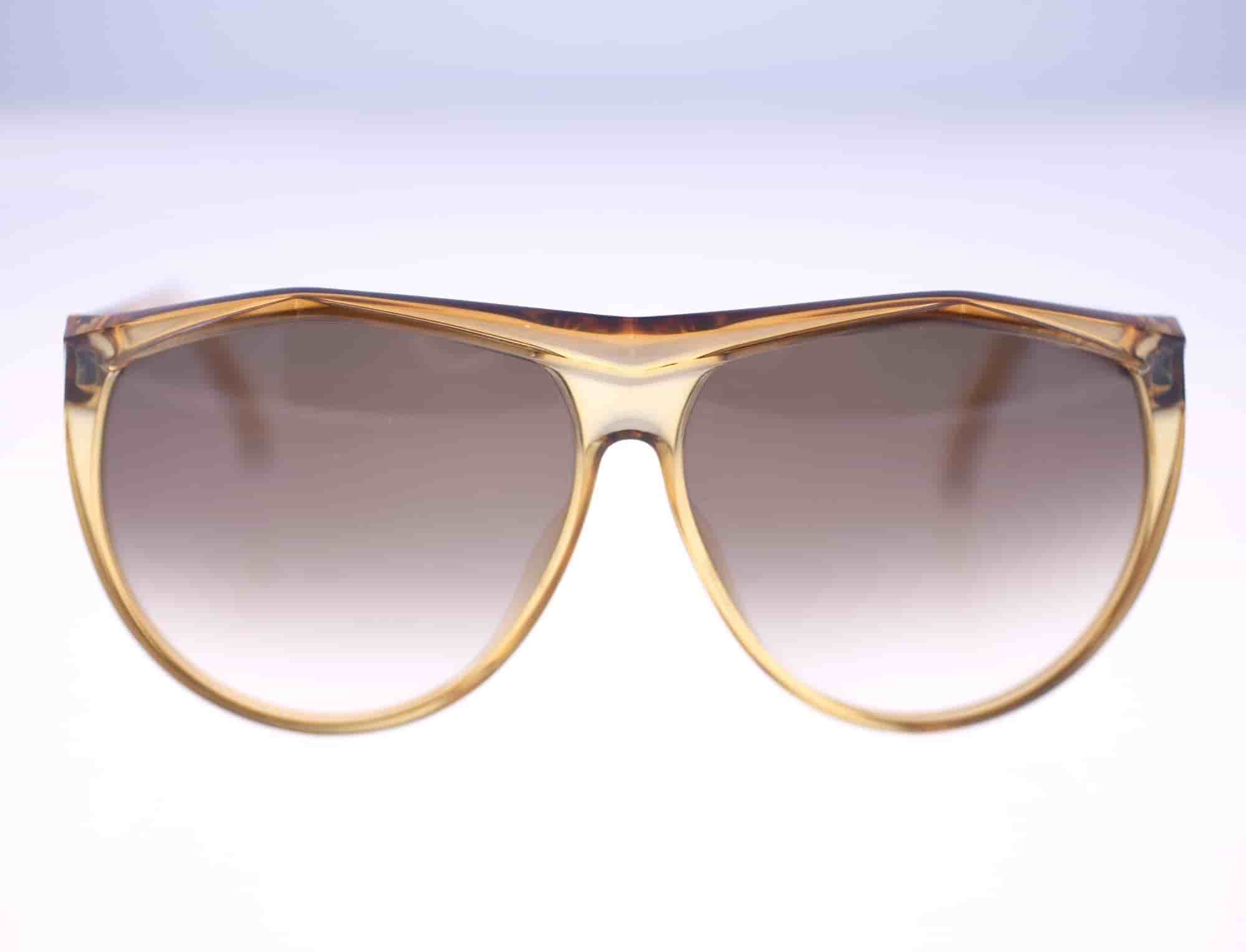 Christian Dior 2231 10 ladies vintage sunglasses-circa 1980s-Made in Germany-30g