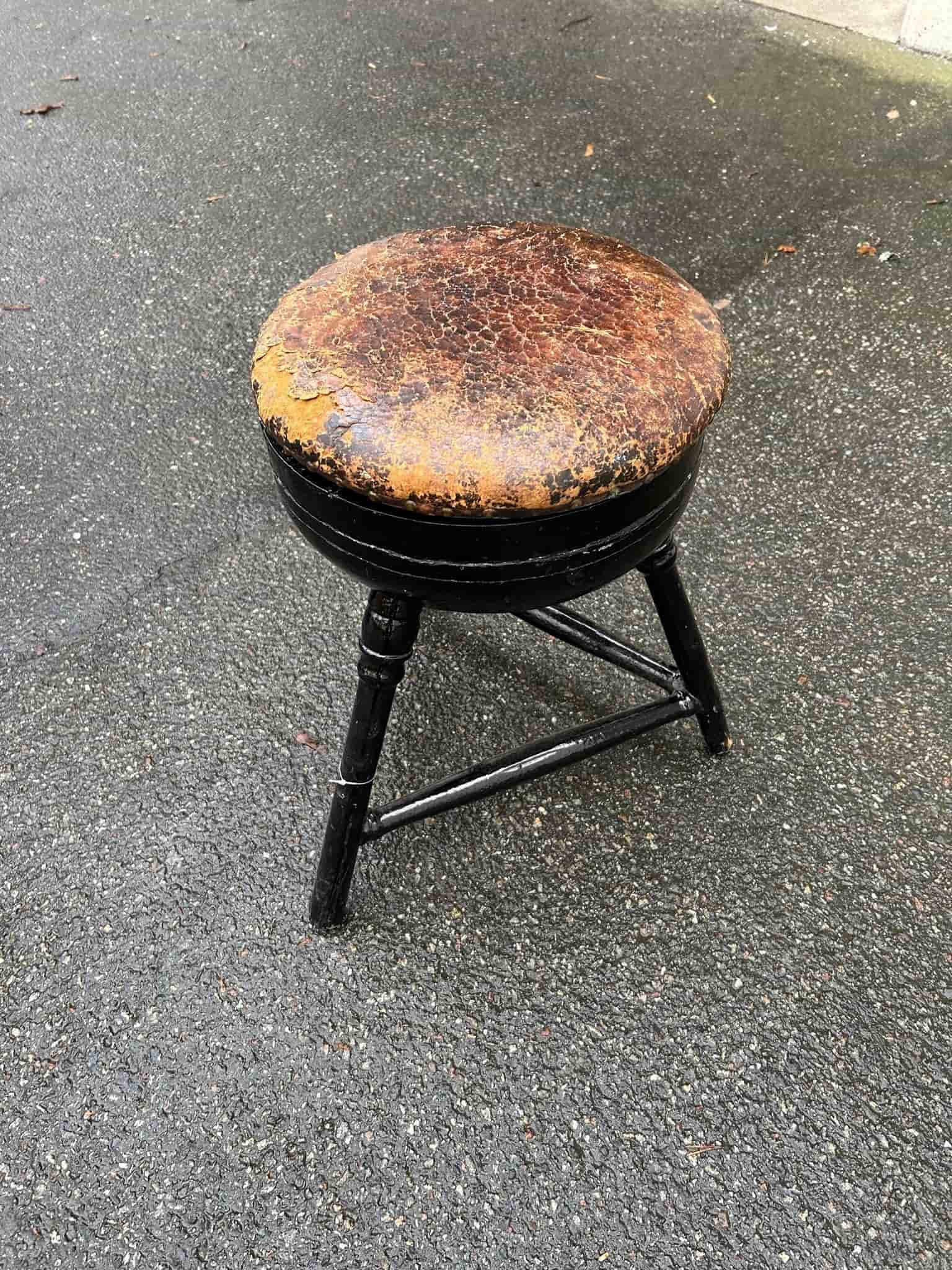 Antik Pall med Lädersits