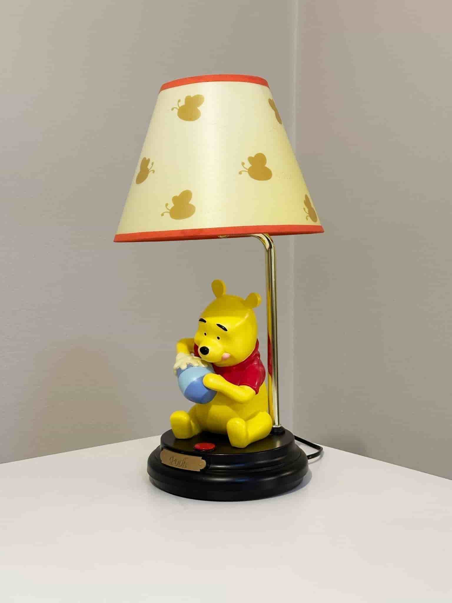 Vintage Disney ”Winnie the Pooh” Lampa i Super Skick! 1900tal