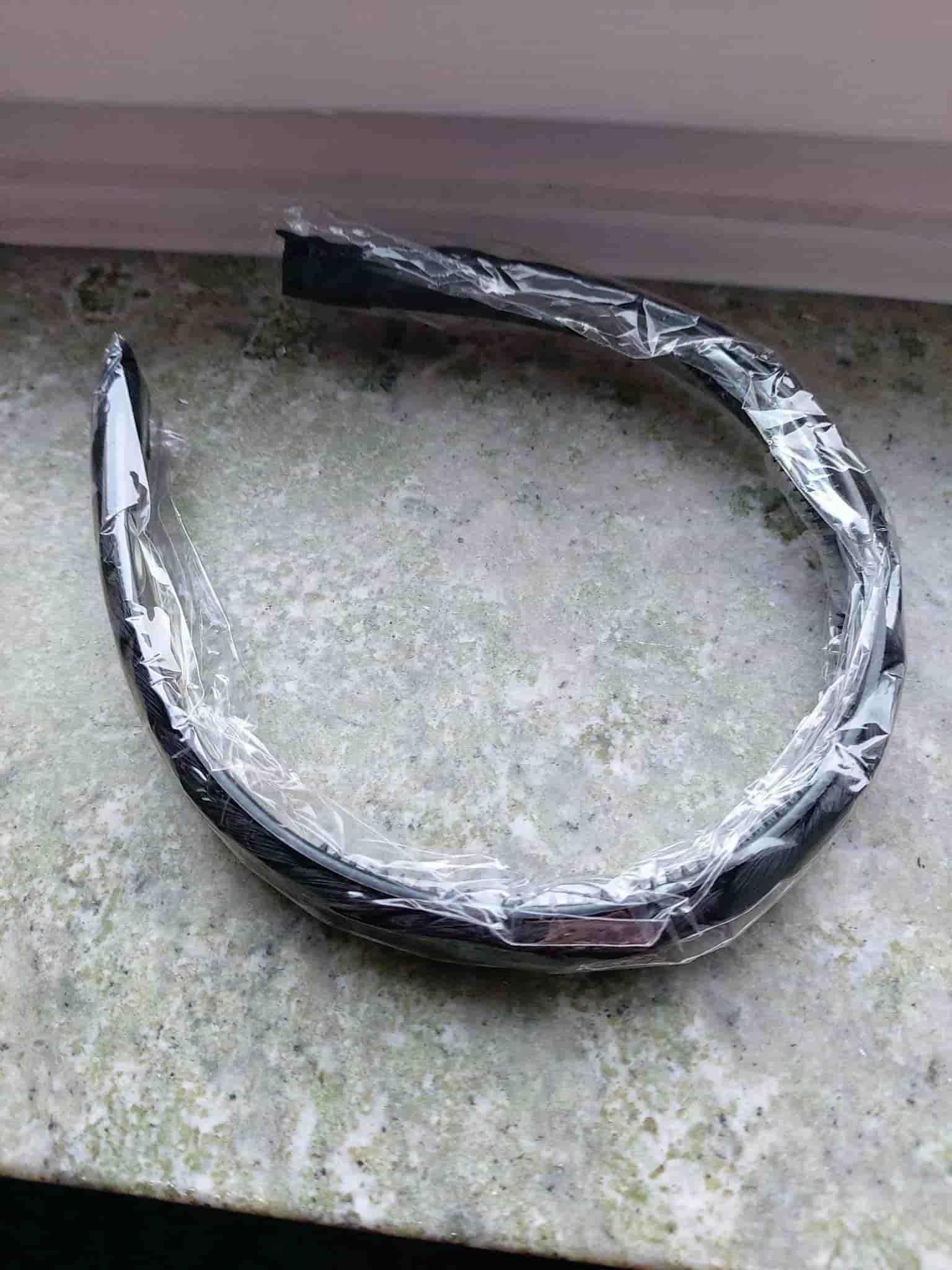 Svart hårband