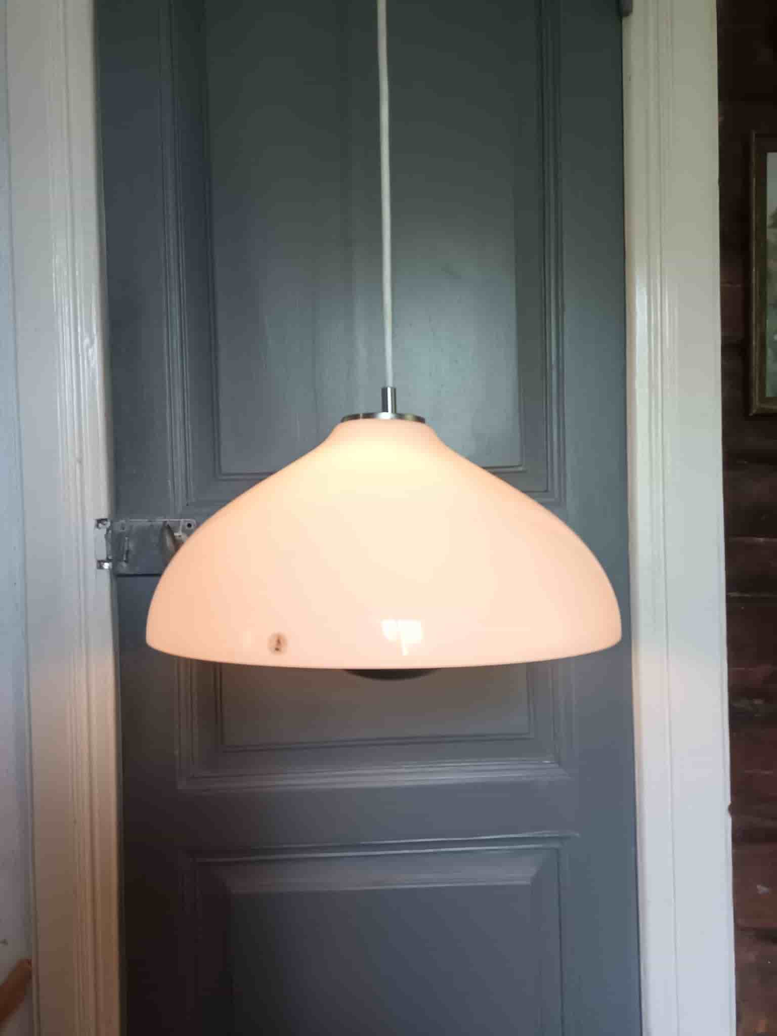 IKEA MÅNLJUS Taklampa, förmodligen är lampan från slutet 1900 tal.