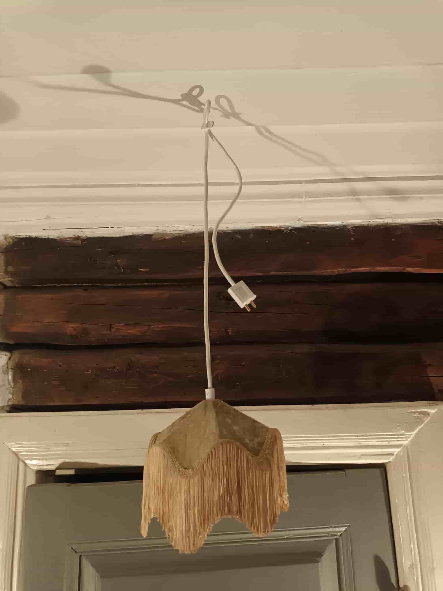 Fönsterlampa i plysch retro vintage
