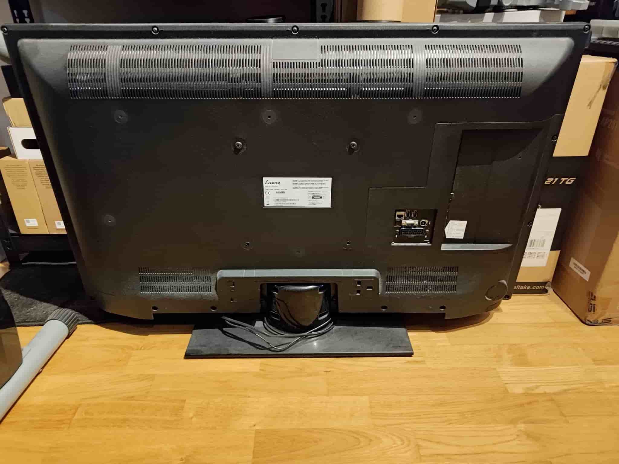 43" FHD TV Luxor LED43FSB