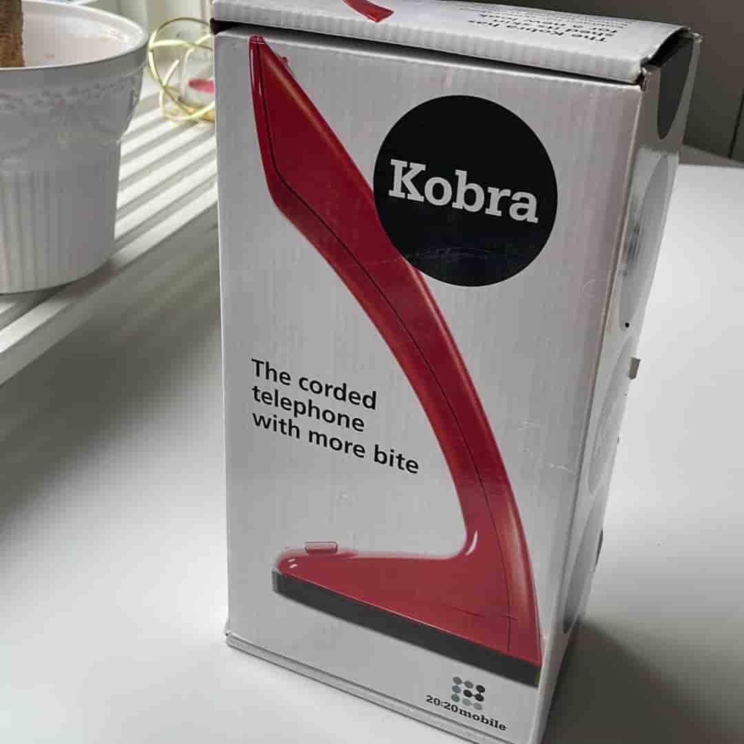 Kobra telefon röd