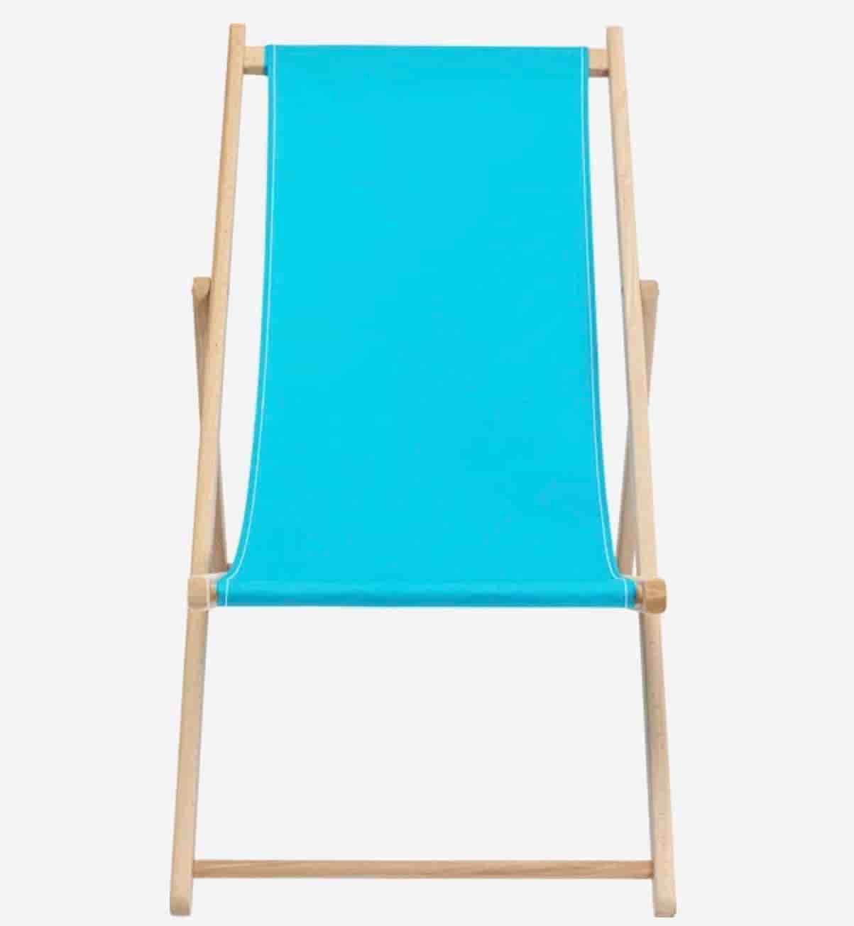 Solstol i trä med turkosblå tyg från KARE Design