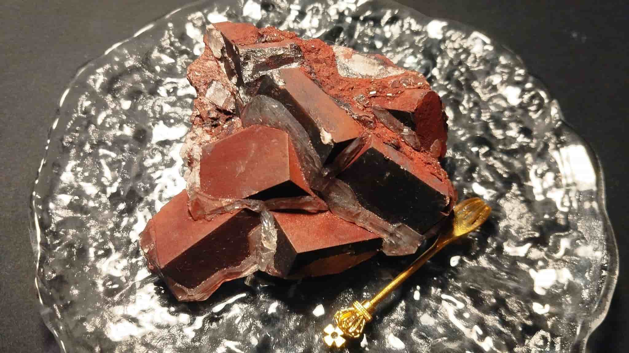 Breathtaking Red Hematite Quartz, röd hematitkvarts