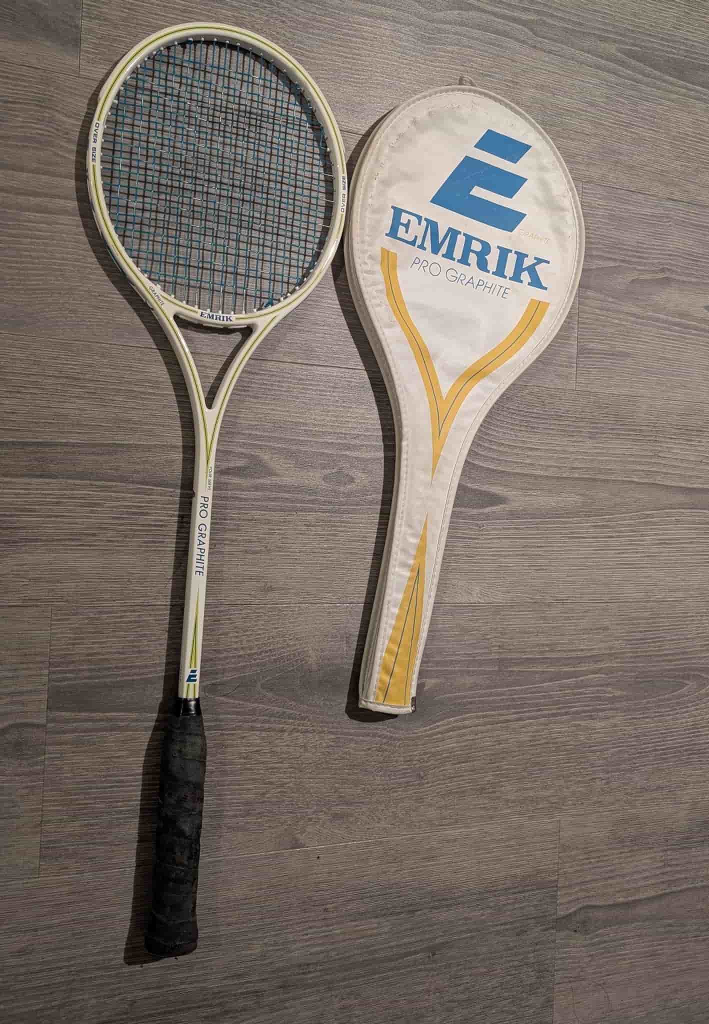 Emrik Pro Graphite squashracket
