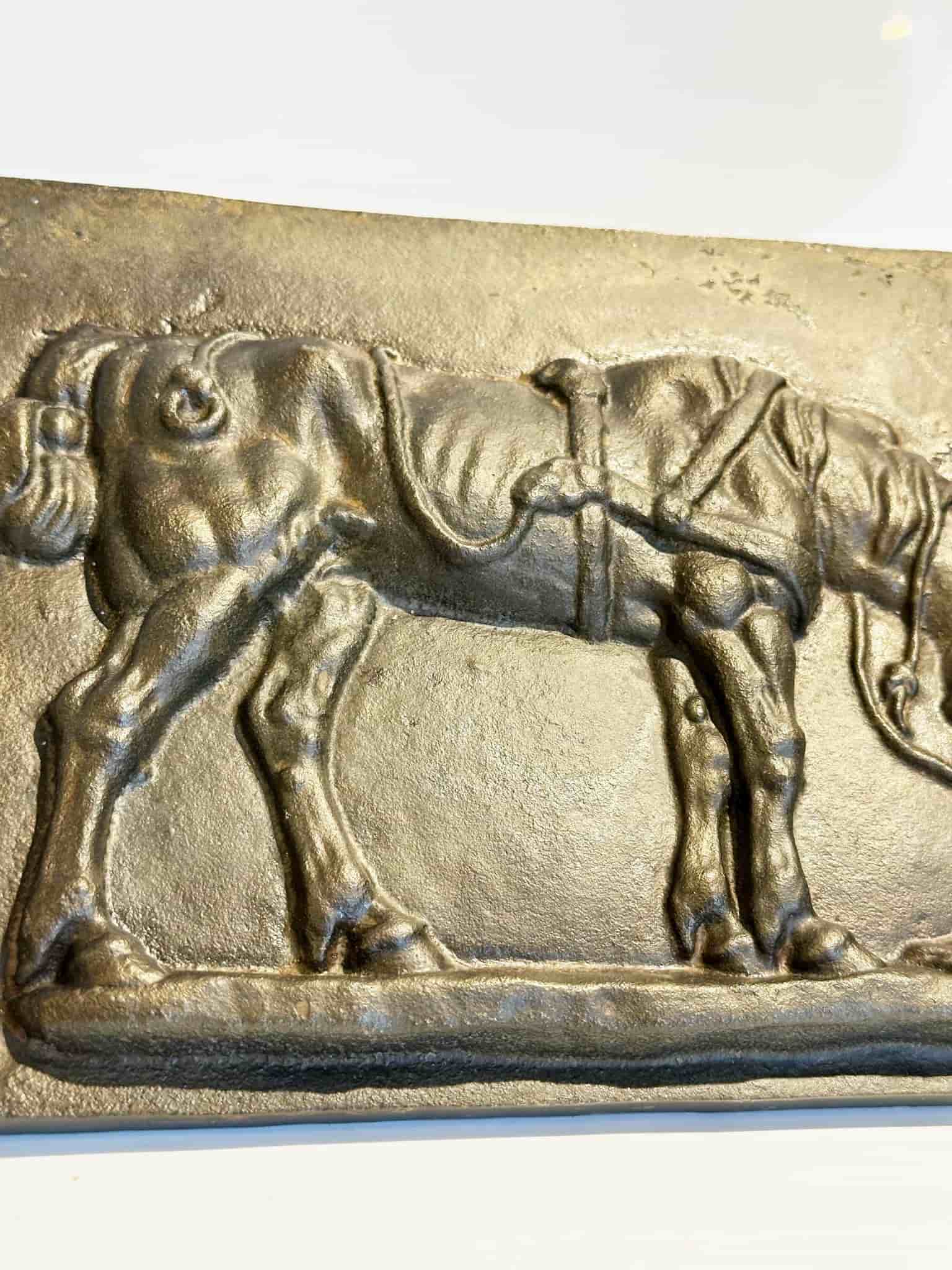 Vacker Relief Tavla med hästmotiv Gutjärn 1800-1900tal