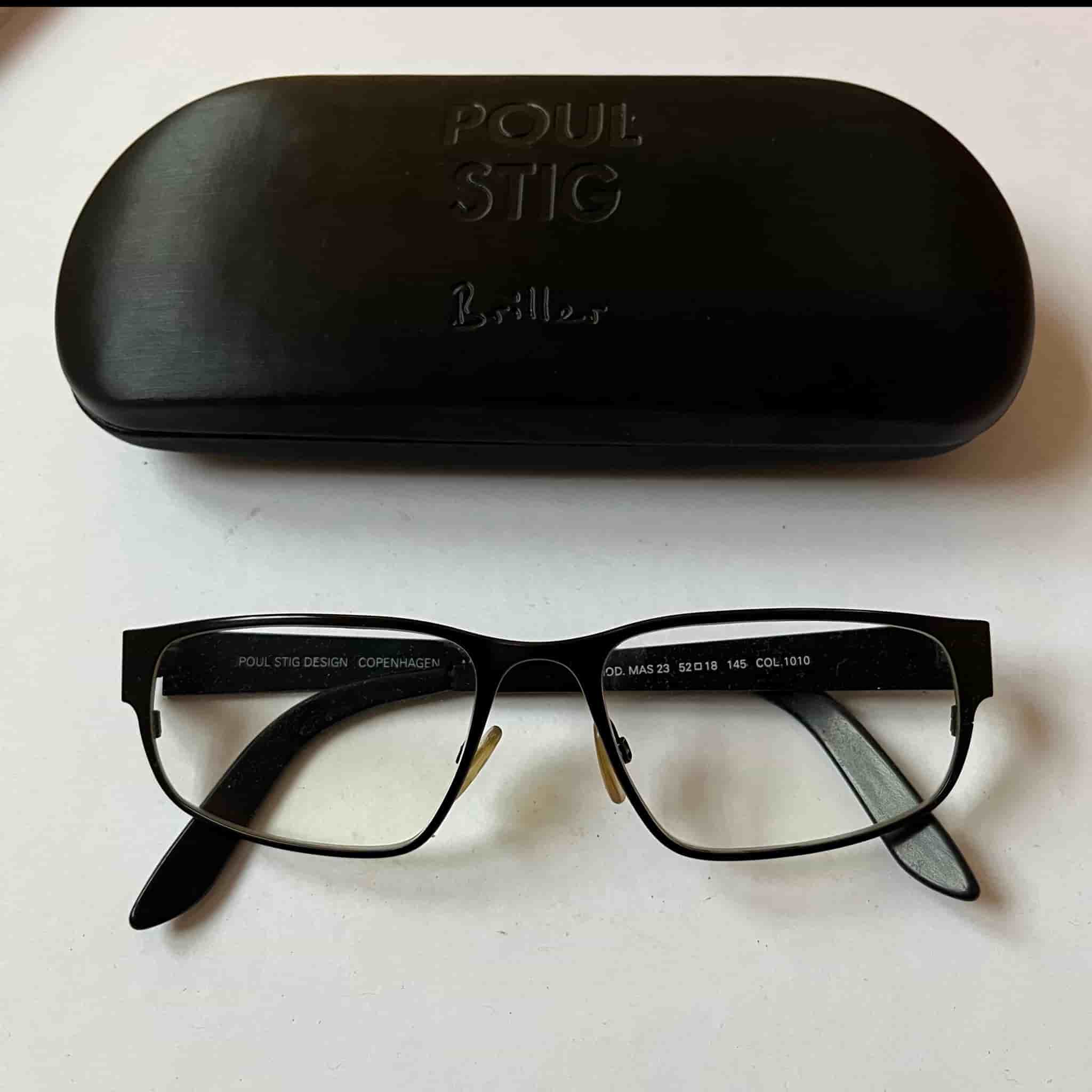 Poul Stig Design Copenhagen Glasögon med Etui